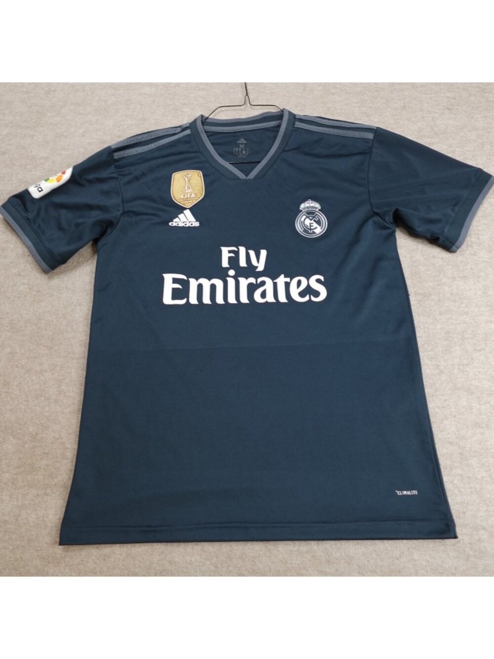 Real Madrid Soccer Jersey Medium Blue  2018 World Champions MLS Adidas
